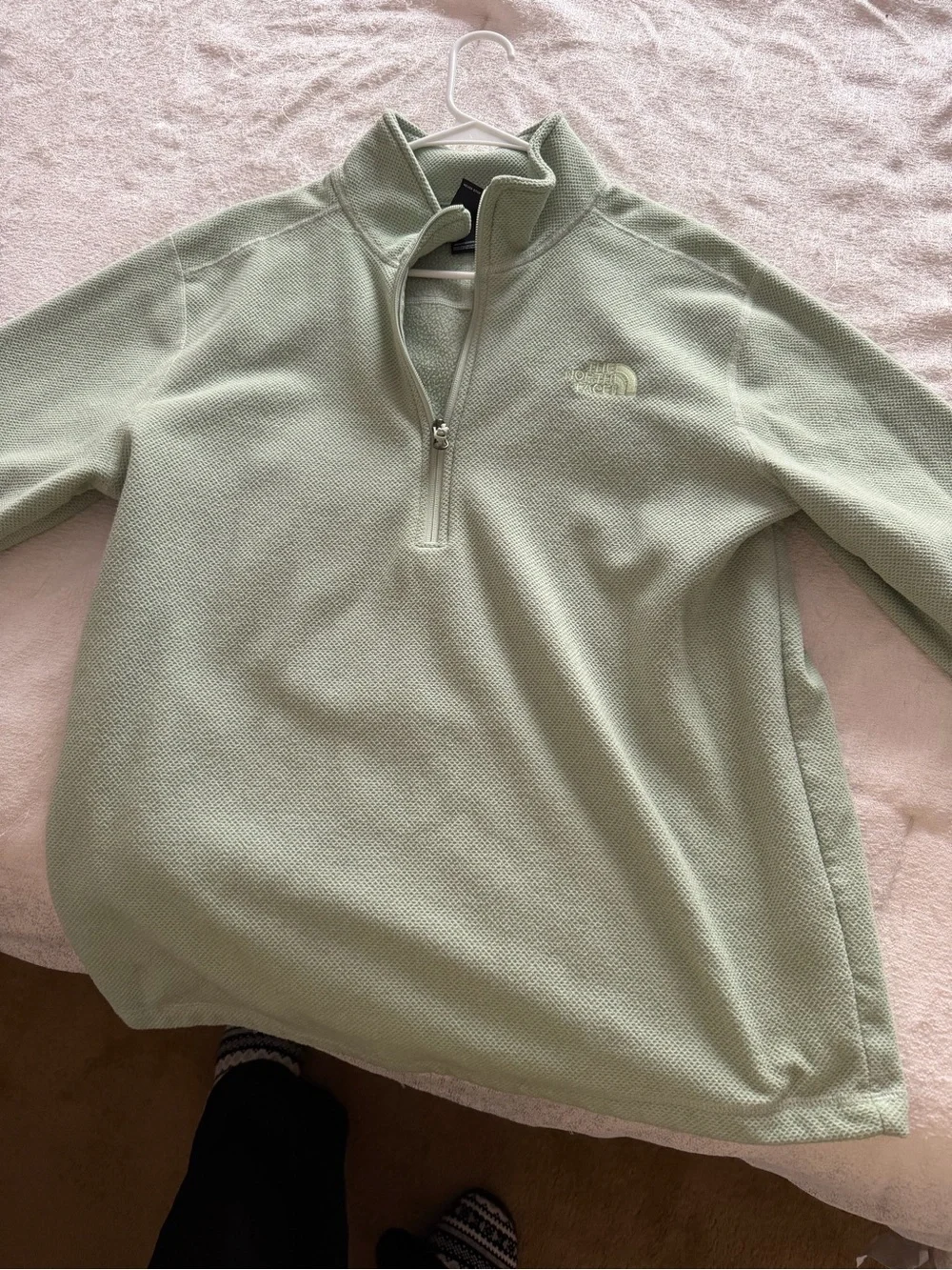 The North Face Men's Pale Mint Quarter-Zip Pullover